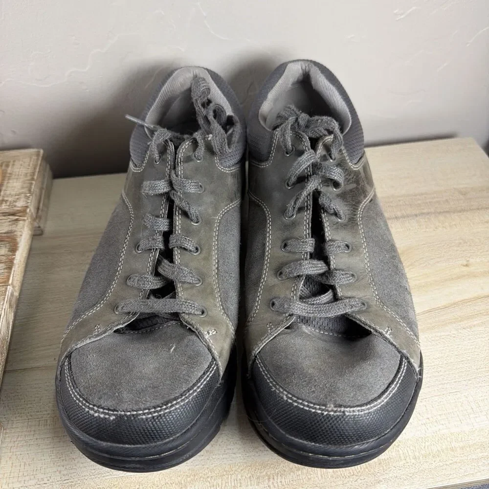 Ahnu Mens Suede Walking Shoes Grey Size 10 AF1404
